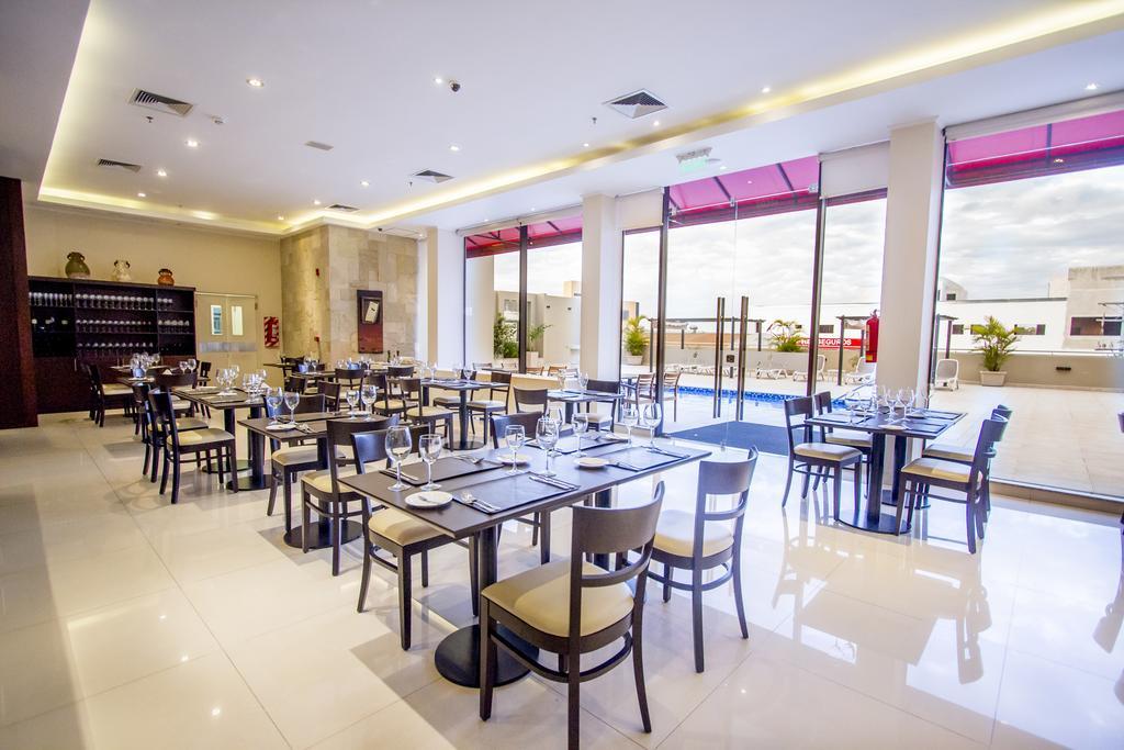 Carnaval Hotel Casino Encarnación Екстериор снимка Restaurant