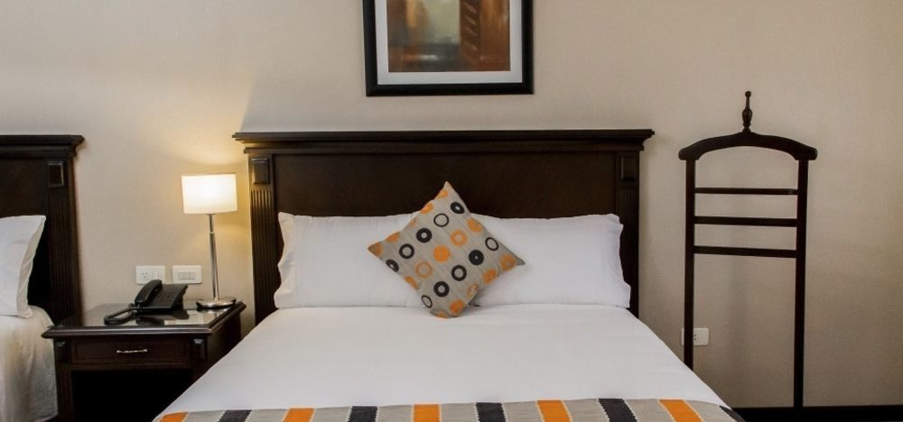 Carnaval Hotel Casino Encarnación Екстериор снимка A bed